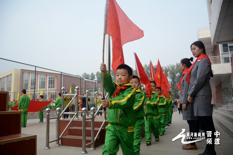 黄河新闻网小记者王国昊:晋中经纬小学采访记